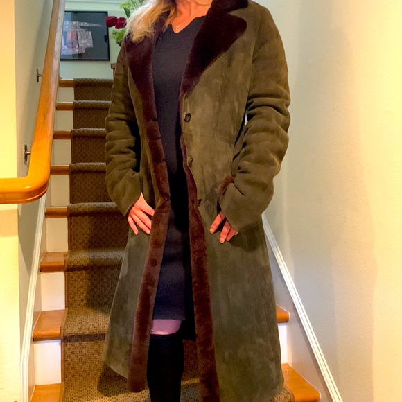 POLLINI Italian sheepskin coat (by Pollini )Made in Italy - Picture 1 of 6